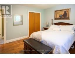 4 BURDOCK COURT - 25