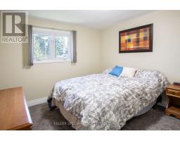 4 BURDOCK COURT - 26