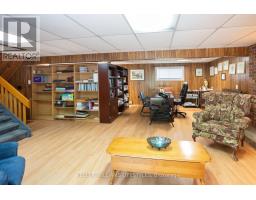 4 BURDOCK COURT - 30