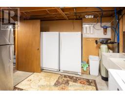 4 BURDOCK COURT - 34