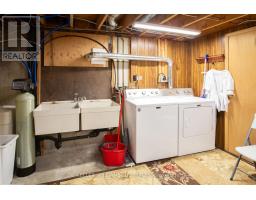4 BURDOCK COURT - 35