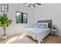 32 ALBERTA STREET - 33