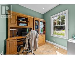 17 HURON STREET N - 19