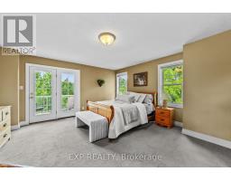 17 HURON STREET N - 22