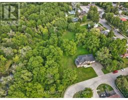 17 HURON STREET N - 3