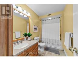 17 HURON STREET N - 30