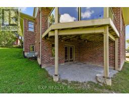 17 HURON STREET N - 42