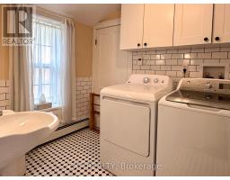 76 SARAH STREET - 23
