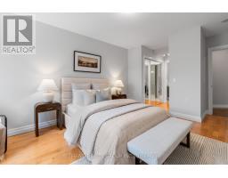 407 - 250 PALL MALL STREET - 19