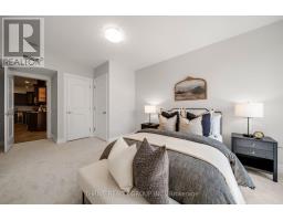 407 - 250 PALL MALL STREET - 26