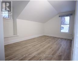 162 MOUNT PLEASANT AVENUE - 12