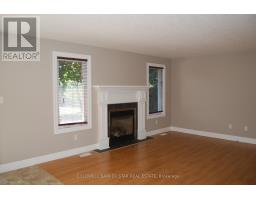 54 TREADWELL STREET - 9