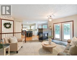 512 RIVERVIEW DRIVE - 17