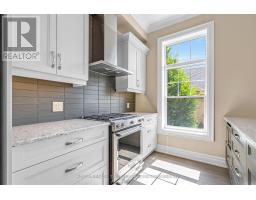202 - 122 WORTLEY ROAD - 25