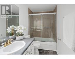 81 - 1247 HURON STREET - 17