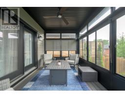 697 BARKER STREET - 14