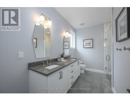 697 BARKER STREET - 30