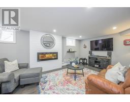 697 BARKER STREET - 37