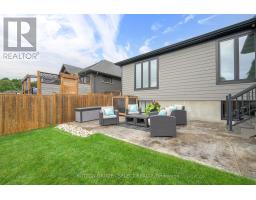 697 BARKER STREET - 6