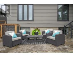 697 BARKER STREET - 8