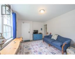 179 DEVONSHIRE AVENUE - 27