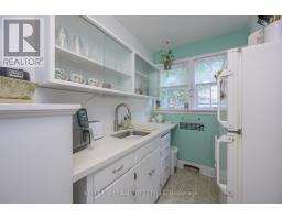 179 DEVONSHIRE AVENUE - 32