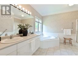 45 STEPHEN MOORE DRIVE - 22