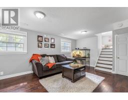 109 FAIRLANE AVENUE - 17