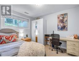 109 FAIRLANE AVENUE - 23