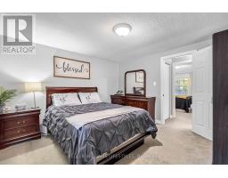109 FAIRLANE AVENUE - 25
