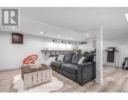 109 FAIRLANE AVENUE - 36