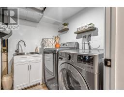 109 FAIRLANE AVENUE - 37