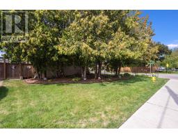 387 REGAL DRIVE - 31