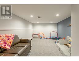 178 PATRICIA AVENUE - 21