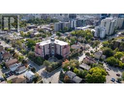 402 - 600 TALBOT STREET - 1
