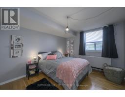 402 - 600 TALBOT STREET - 17