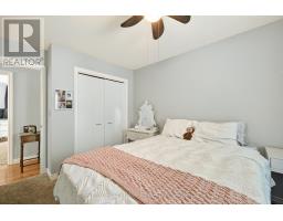 17 CLEAR VALLEY ROAD - 18