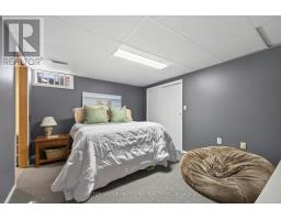 17 CLEAR VALLEY ROAD - 30