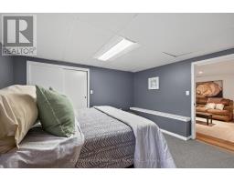 17 CLEAR VALLEY ROAD - 31