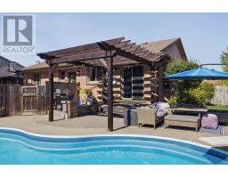 17 CLEAR VALLEY ROAD - 40
