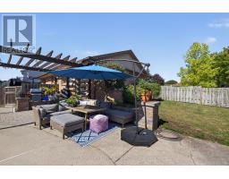 17 CLEAR VALLEY ROAD - 42