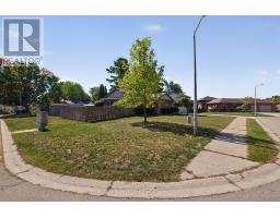 17 CLEAR VALLEY ROAD - 46