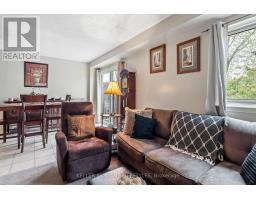 40 - 971 ADELAIDE STREET S - 12