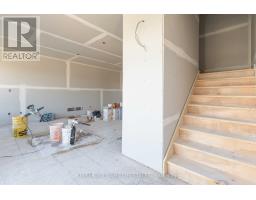 2578 SHEFFIELD BOULEVARD - 19