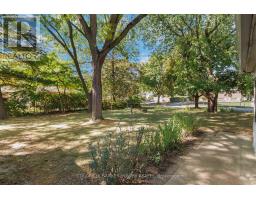 1 MCLEOD CRESCENT - 38