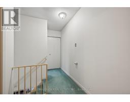 35 - 135 ANDOVER DRIVE - 19