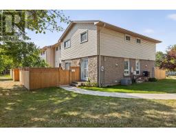 35 - 135 ANDOVER DRIVE - 3