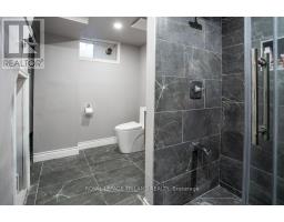75 TWEED CRESCENT - 32