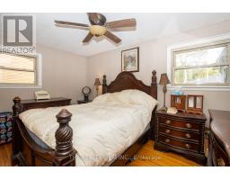 1948 DULUTH CRESCENT - 11