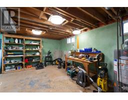 584 KNIGHTS HILL ROAD N - 31